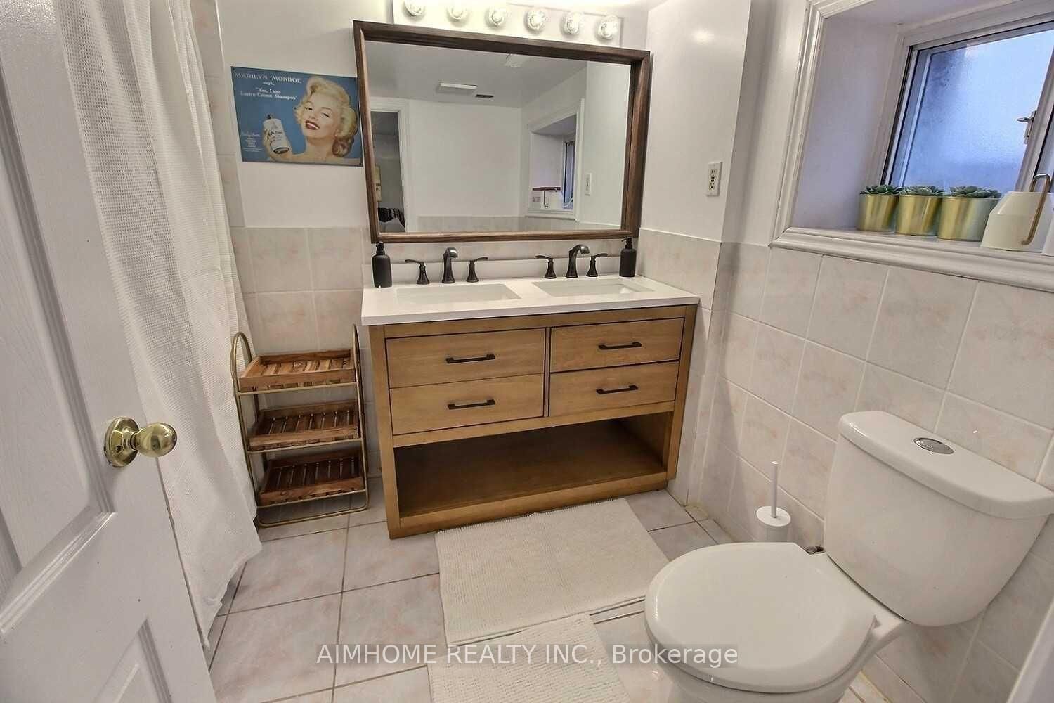 966 Dundas Street E • Toronto, ON photo 8
