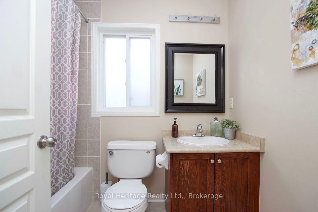 941 Langford Street • Oshawa, ON photo 21