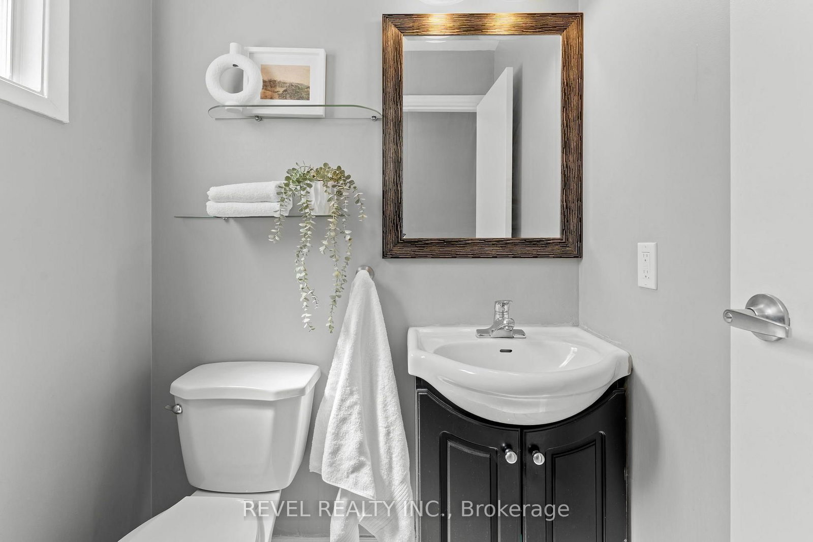 18 Longstaff Drive • Ajax, ON photo 11