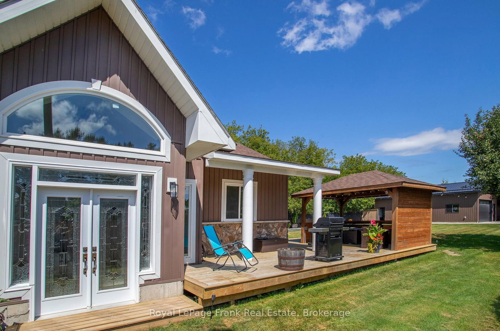 86 East Beach Road • Clarington, ON photo 13