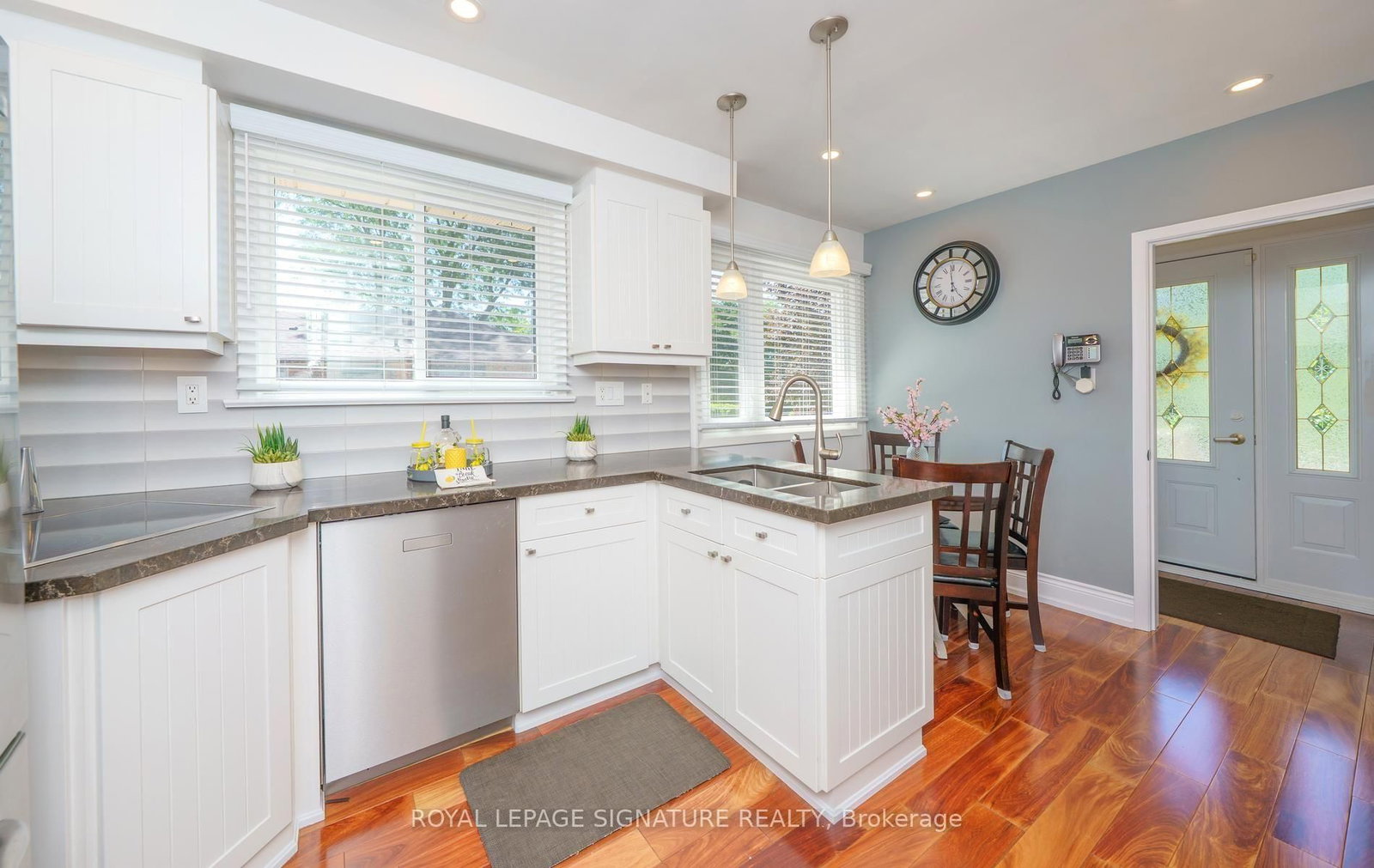 5 Manorwood Road • Toronto, ON photo 10