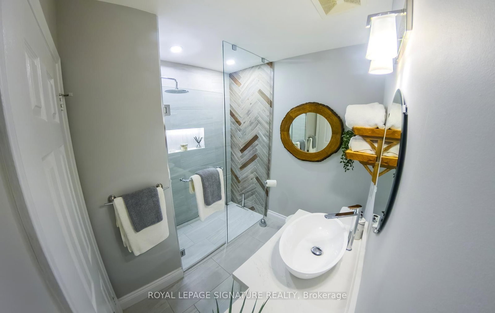 5 Manorwood Road • Toronto, ON photo 22