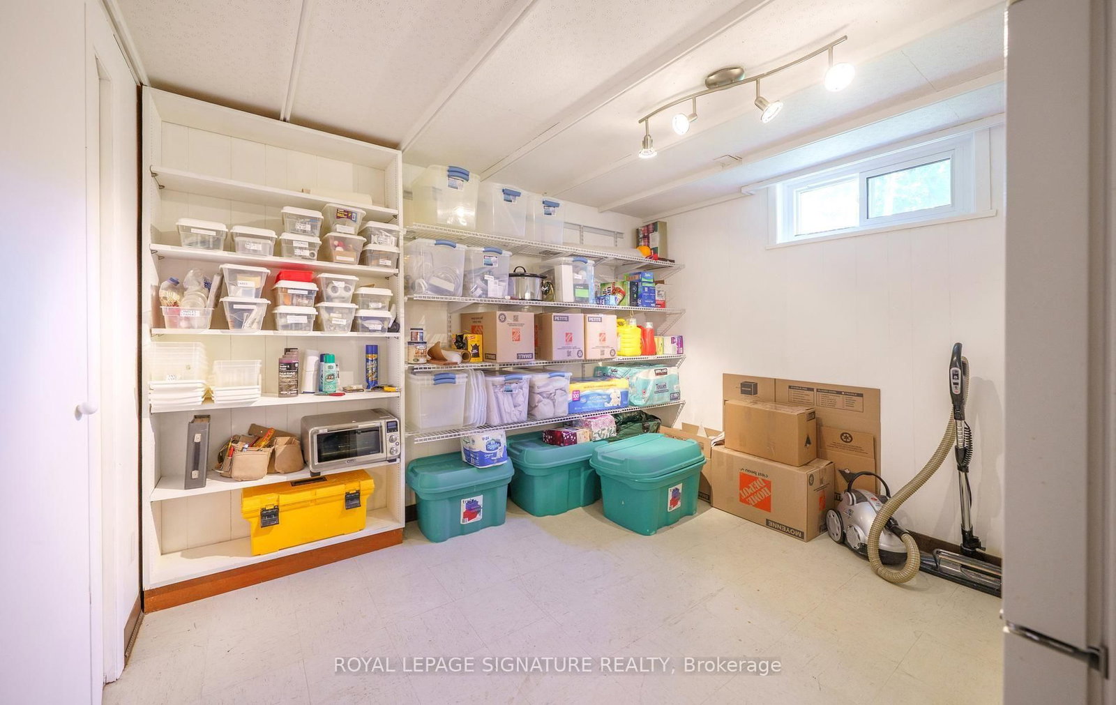 5 Manorwood Road • Toronto, ON photo 32
