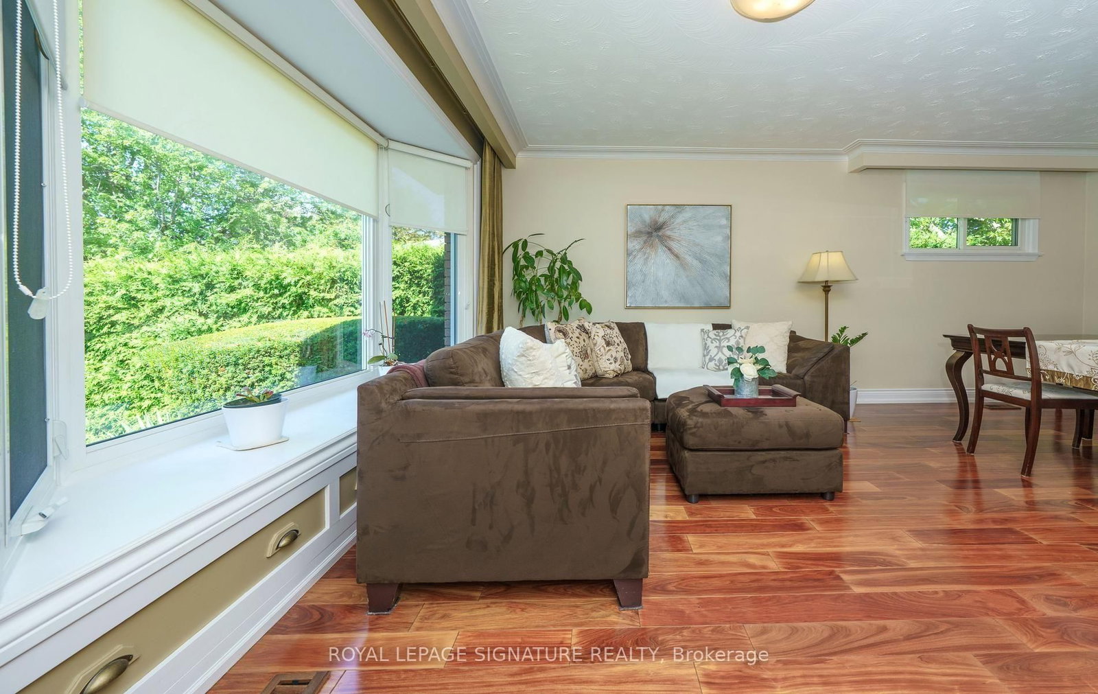 5 Manorwood Road • Toronto, ON photo 4