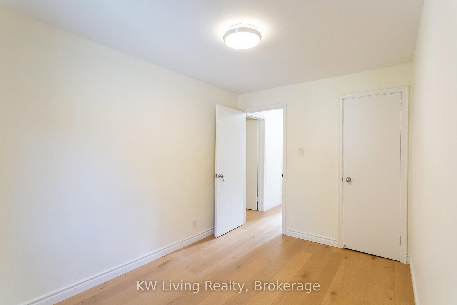 9 Rupert Street • Toronto, ON photo 30