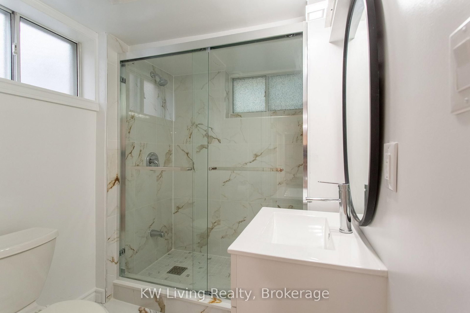 9 Rupert Street • Toronto, ON photo 40