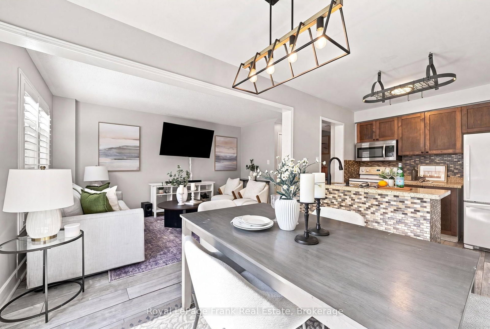 92 Tremount Street • Whitby, ON photo 10