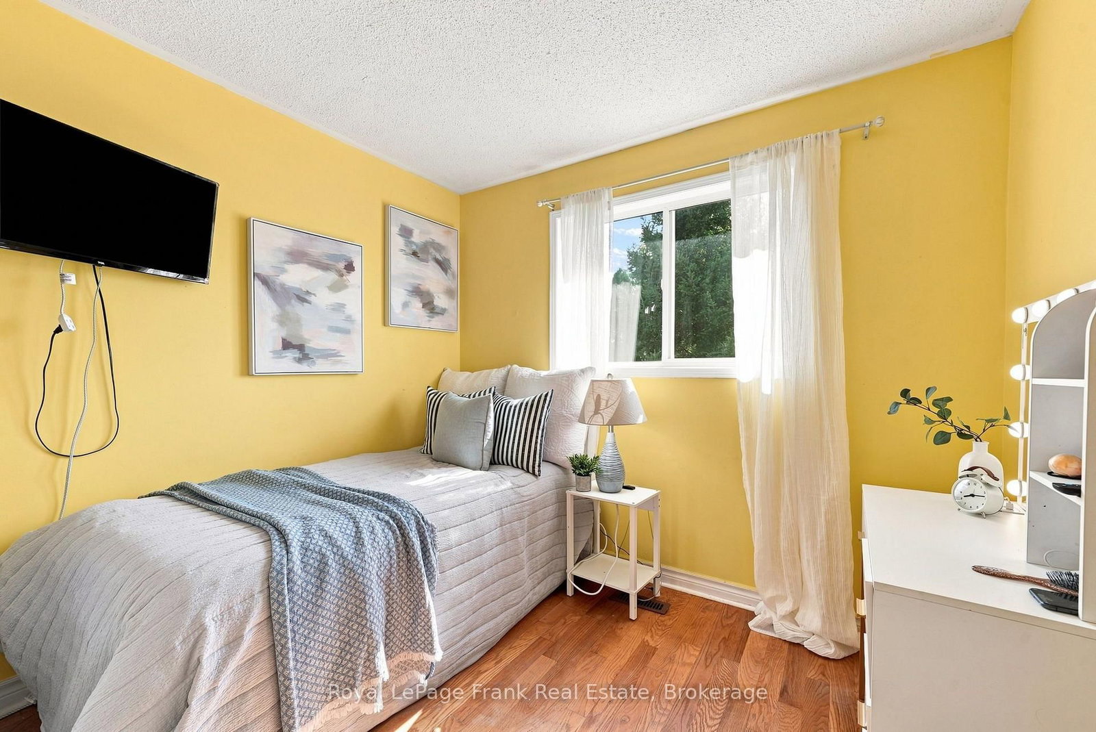 92 Tremount Street • Whitby, ON photo 20