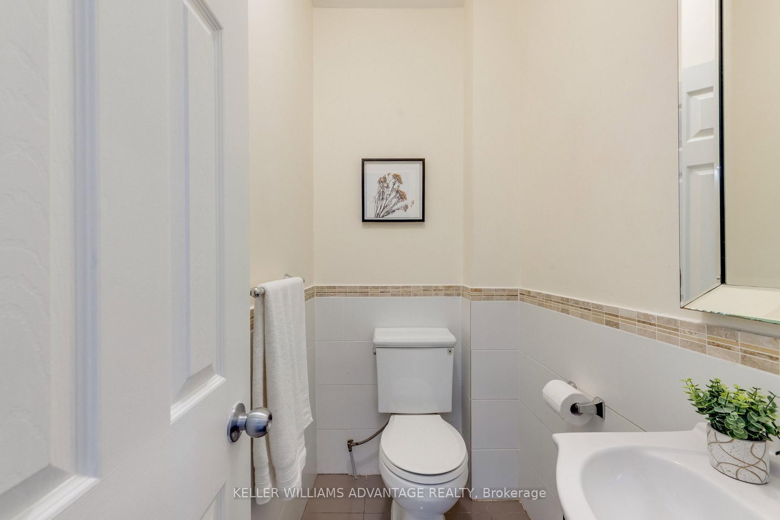 491 Jones Avenue • Toronto, ON photo 12