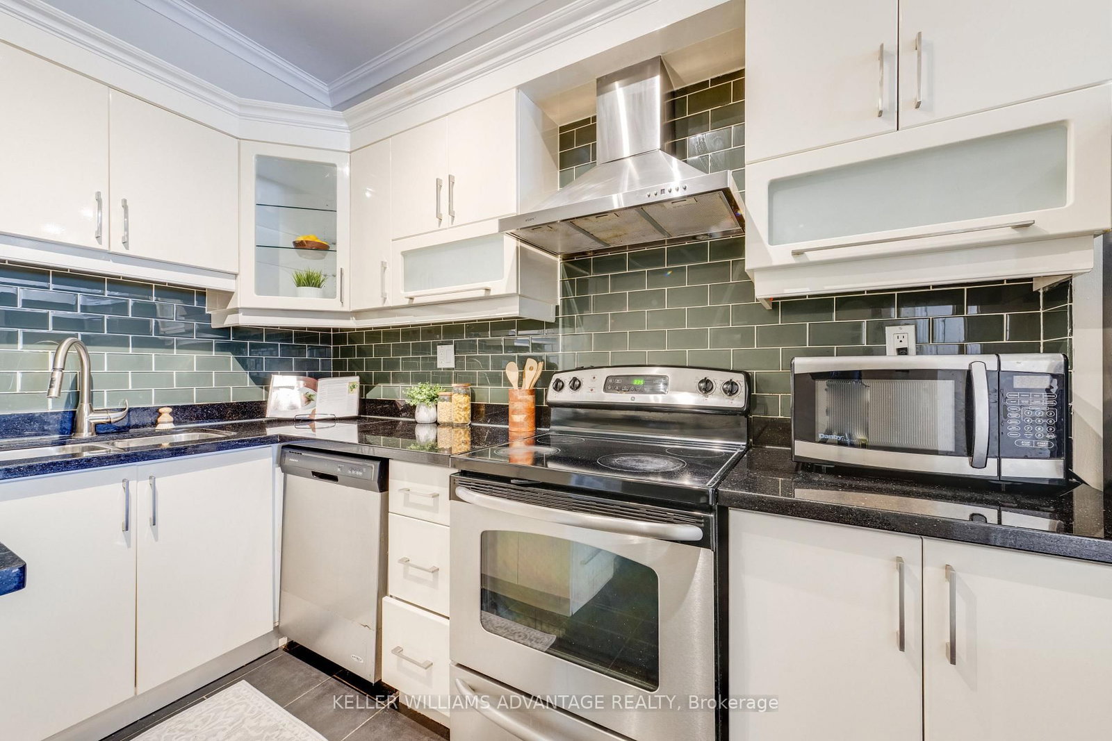 491 Jones Avenue • Toronto, ON photo 15
