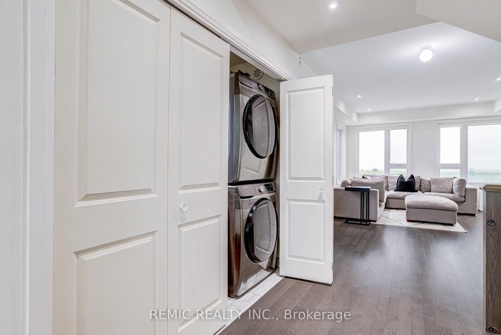 739 Port Darlington Road • Clarington, ON photo 15