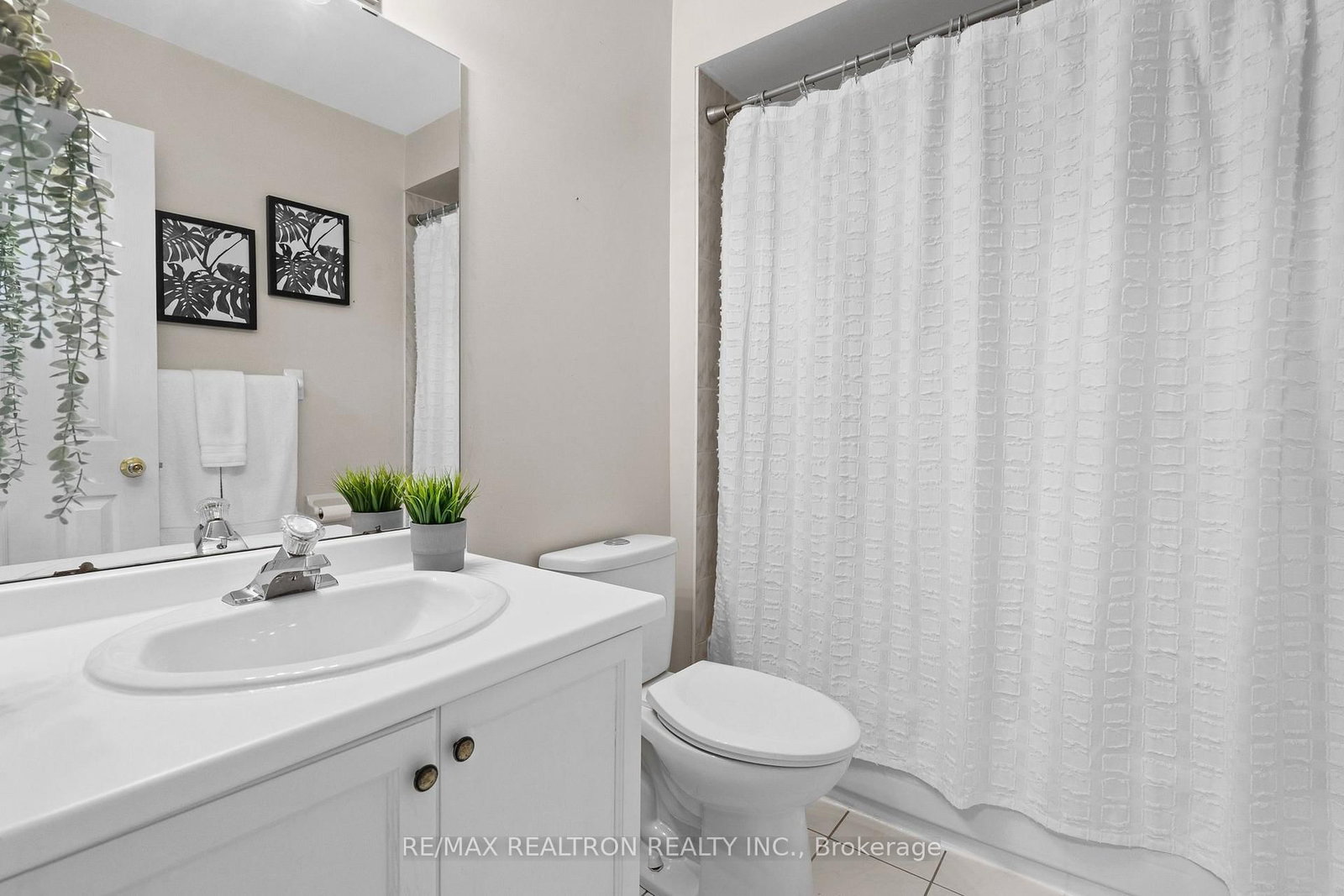 7 Torr Lane • Ajax, ON photo 24