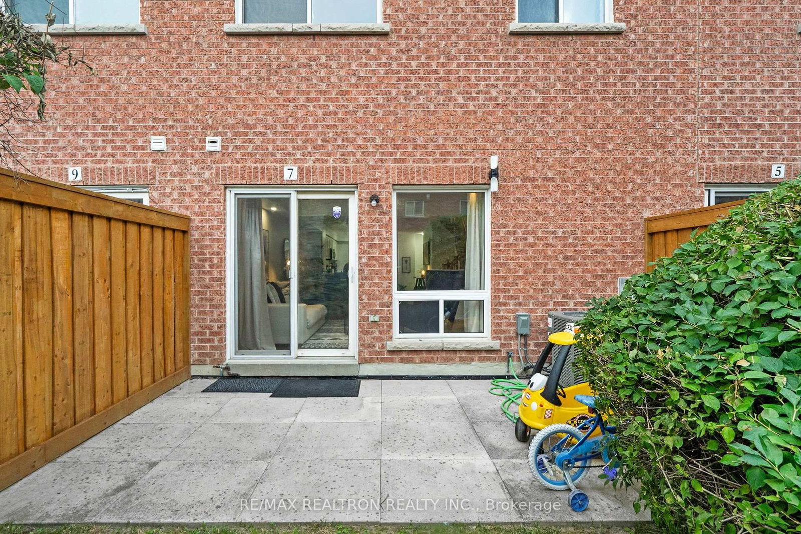 7 Torr Lane • Ajax, ON photo 36