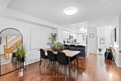 7 Torr Lane • Ajax, ON photo 9