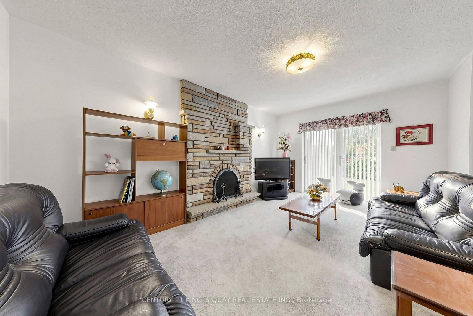 35 Coxwell Avenue • Toronto, ON photo 14