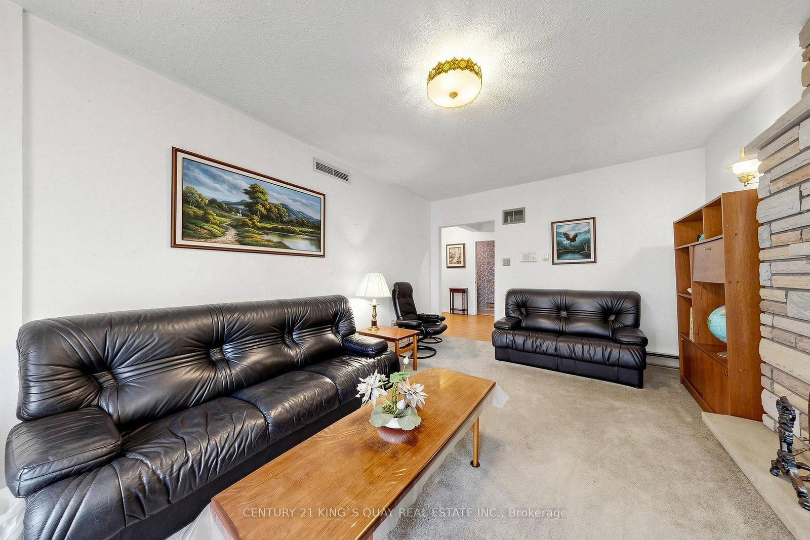 35 Coxwell Avenue • Toronto, ON photo 15