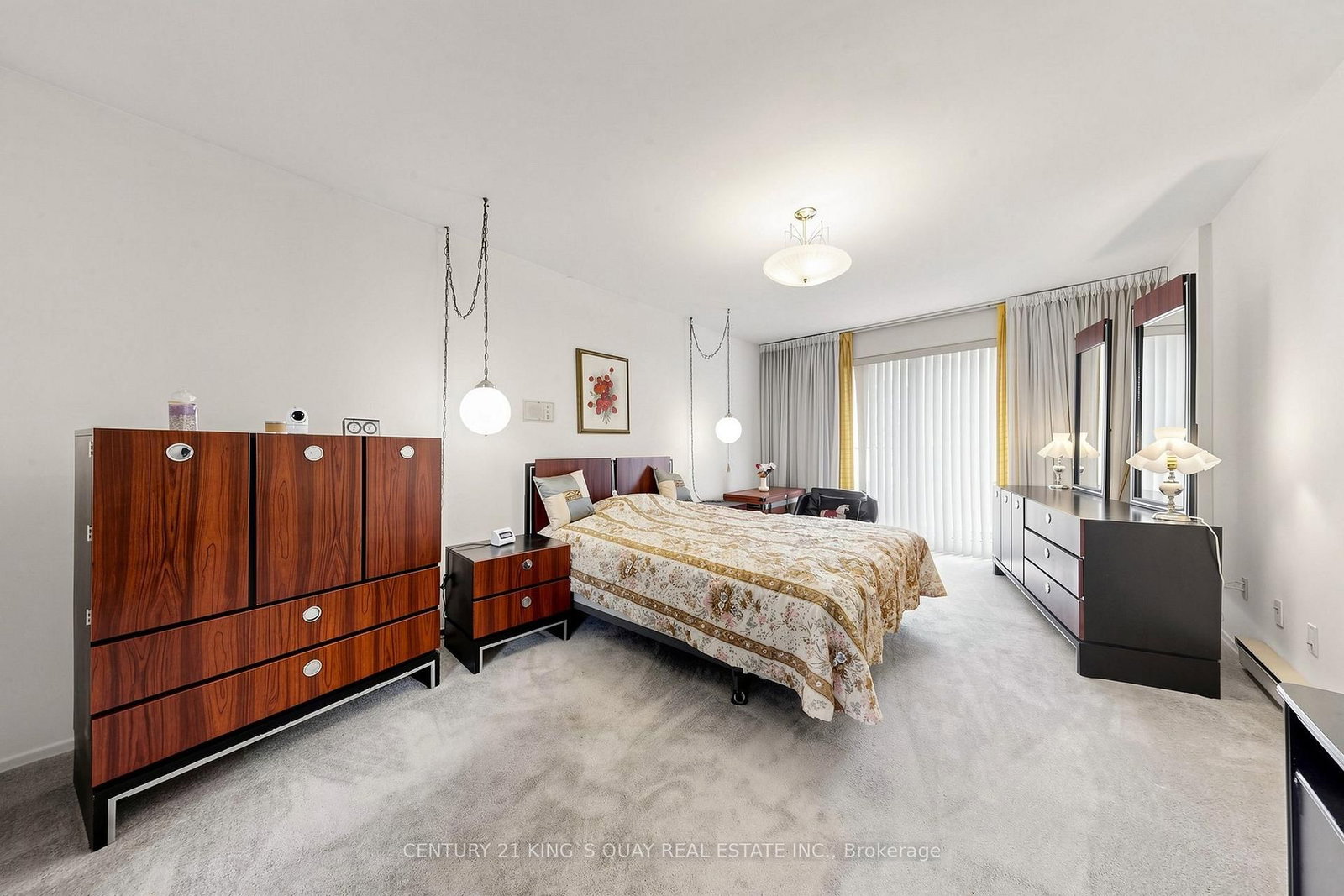 35 Coxwell Avenue • Toronto, ON photo 19