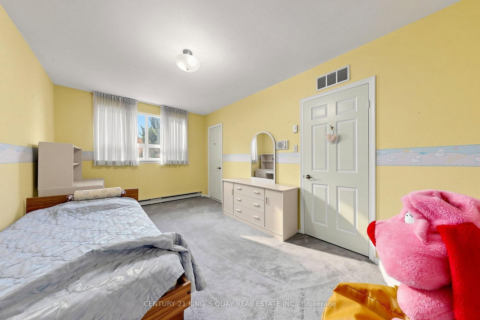 35 Coxwell Avenue • Toronto, ON photo 27