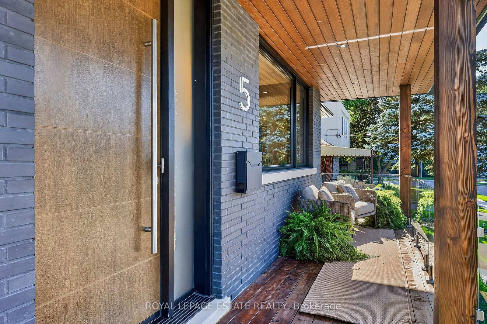 5 North Drive • Toronto, ON photo 3
