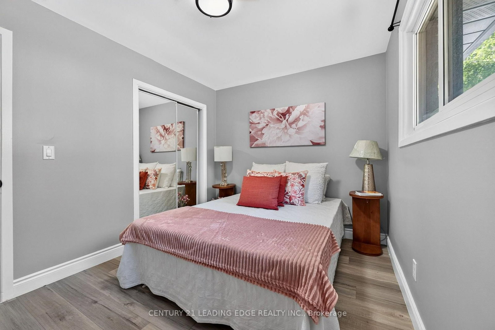 382 Fairlawn Street • Oshawa, ON photo 23