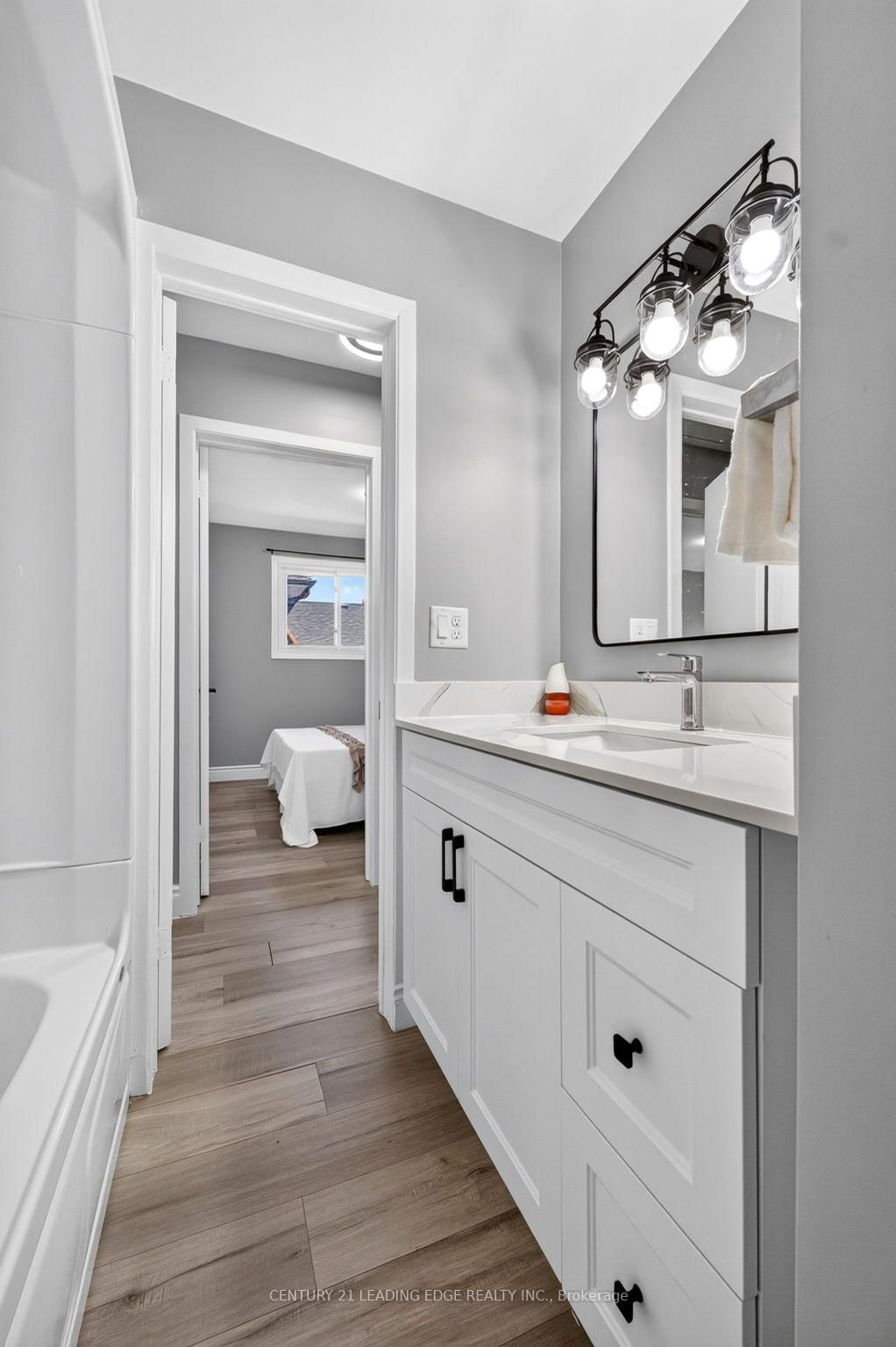 382 Fairlawn Street • Oshawa, ON photo 26