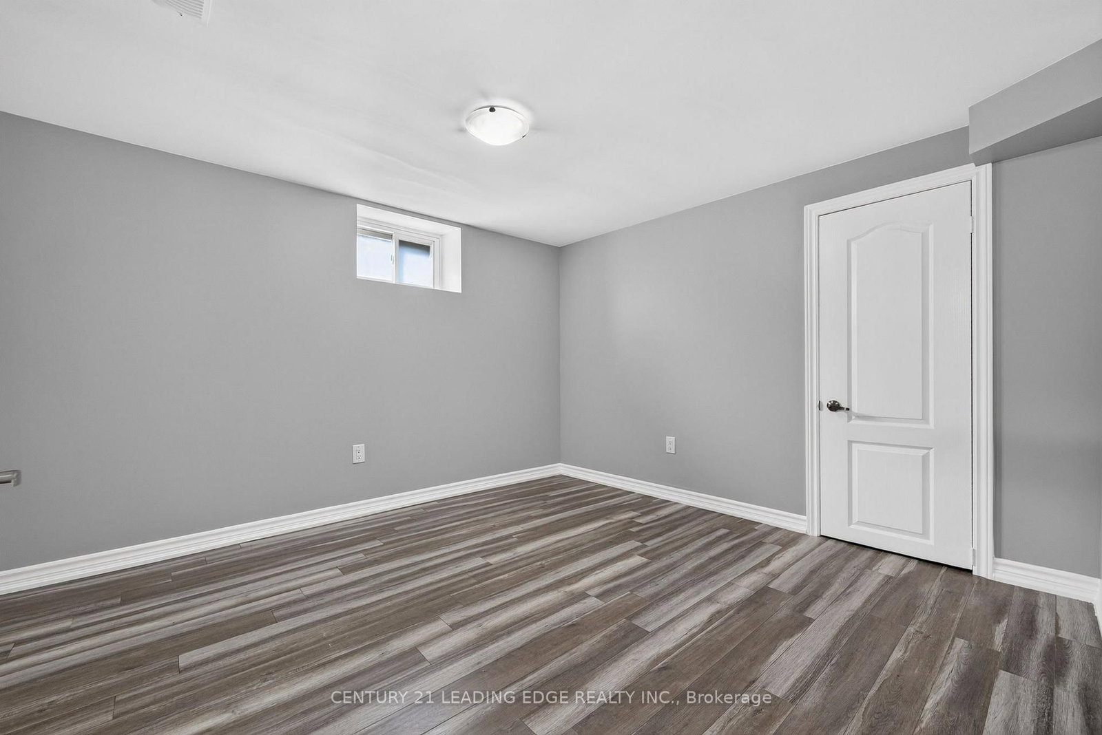 382 Fairlawn Street • Oshawa, ON photo 38