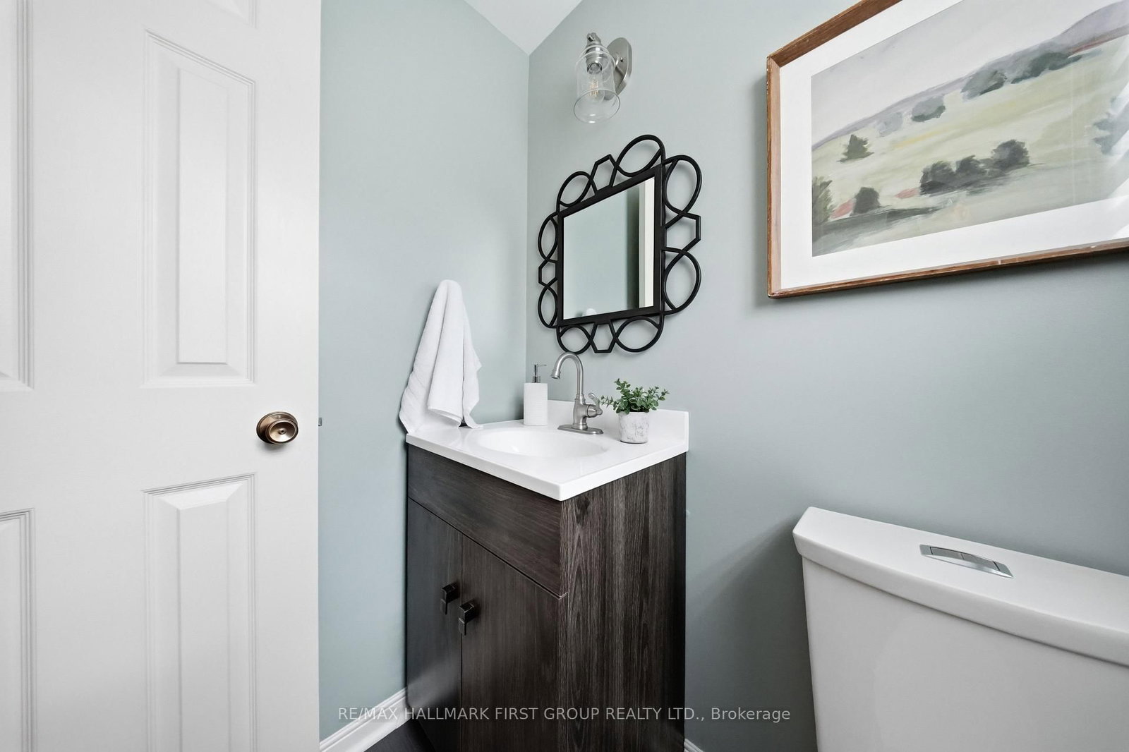 119 Frederick Street • Whitby, ON photo 15