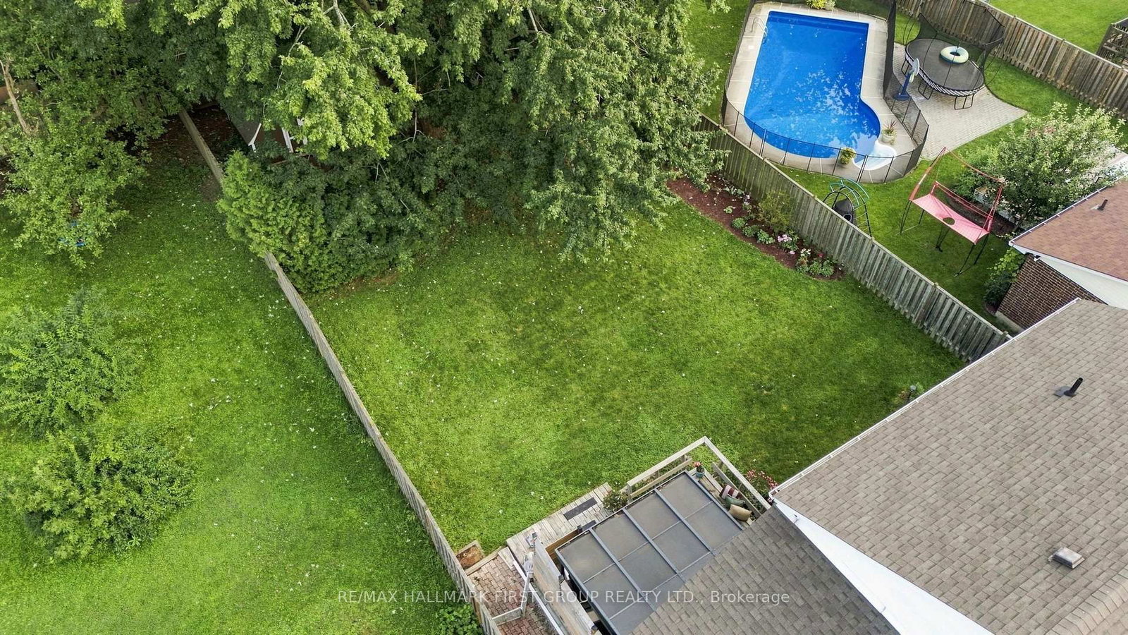 119 Frederick Street • Whitby, ON photo 36