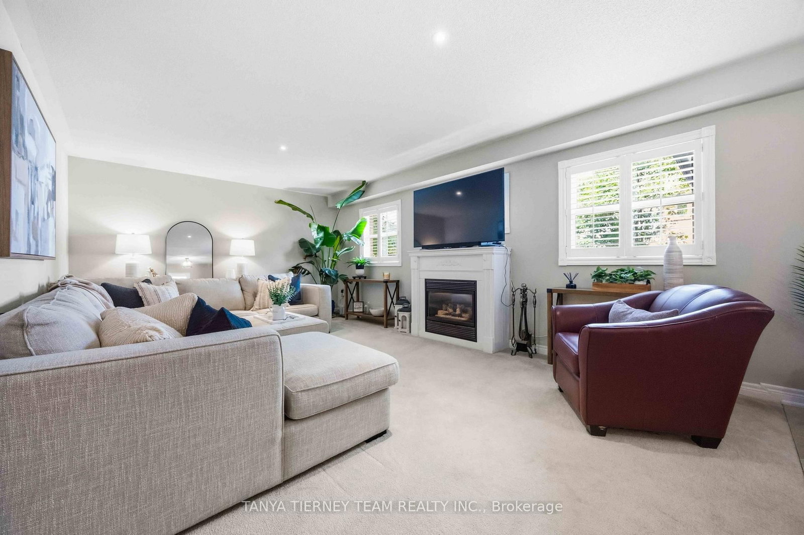 16 Waring Avenue • Whitby, ON photo 21