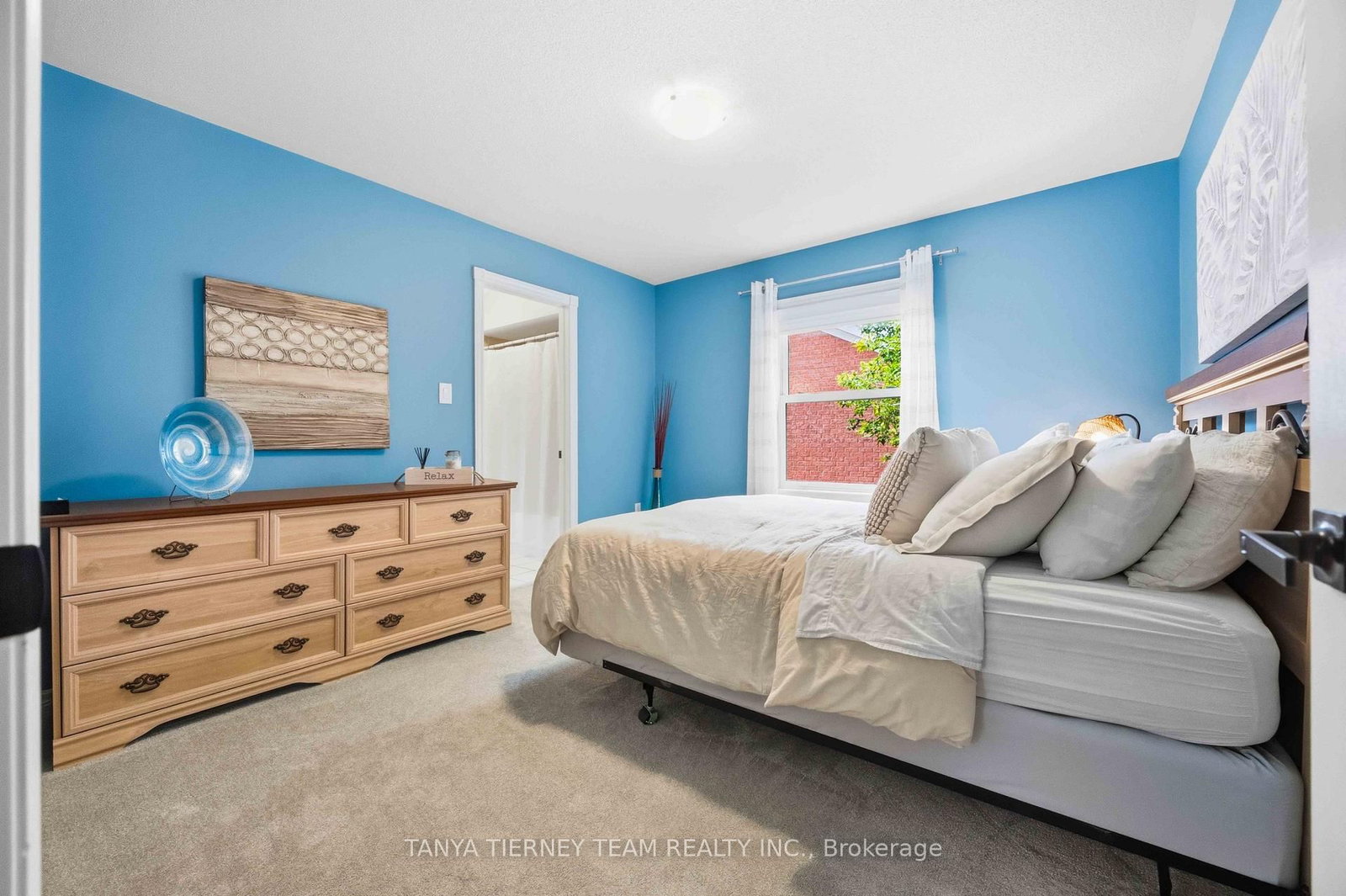 16 Waring Avenue • Whitby, ON photo 36