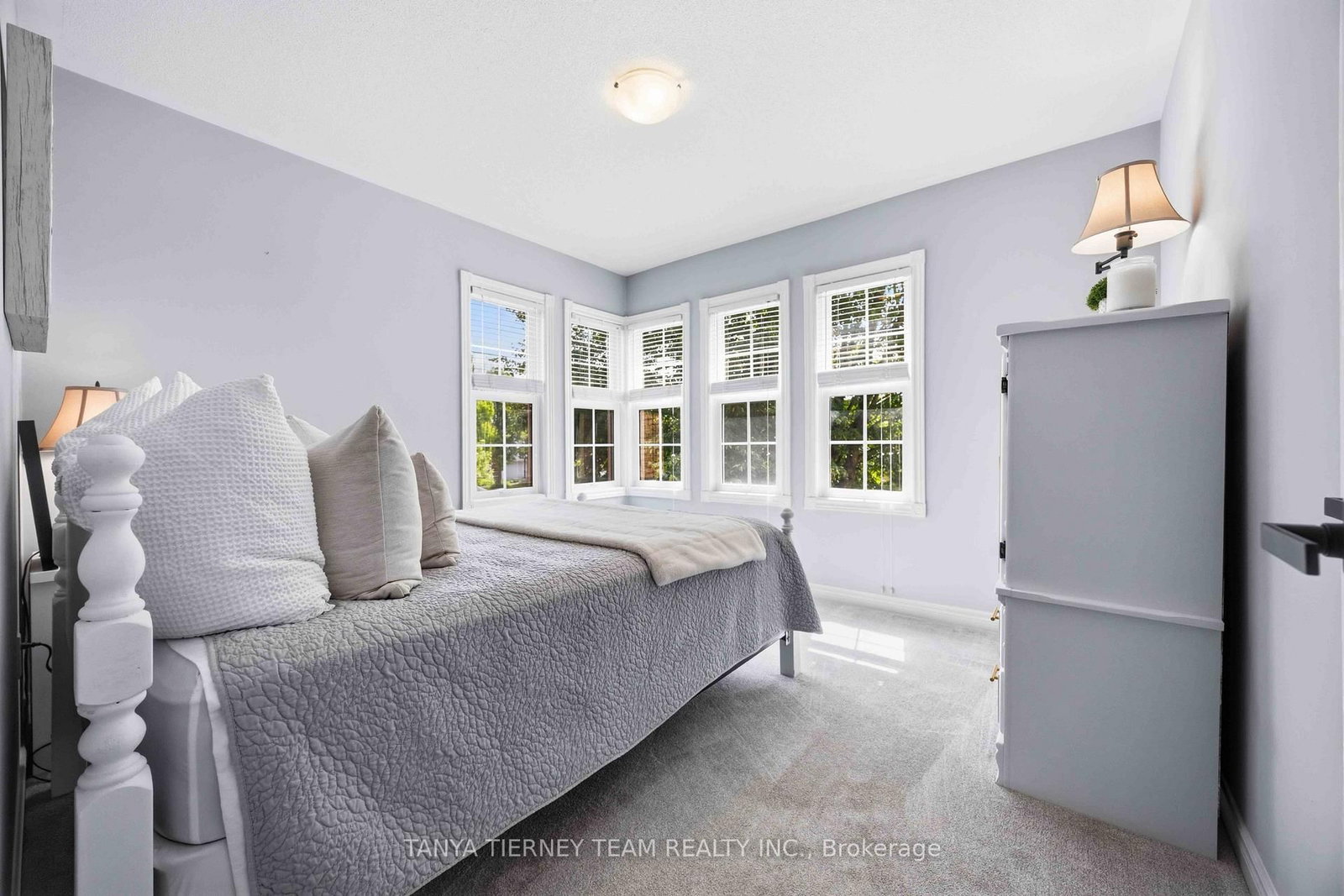16 Waring Avenue • Whitby, ON photo 41