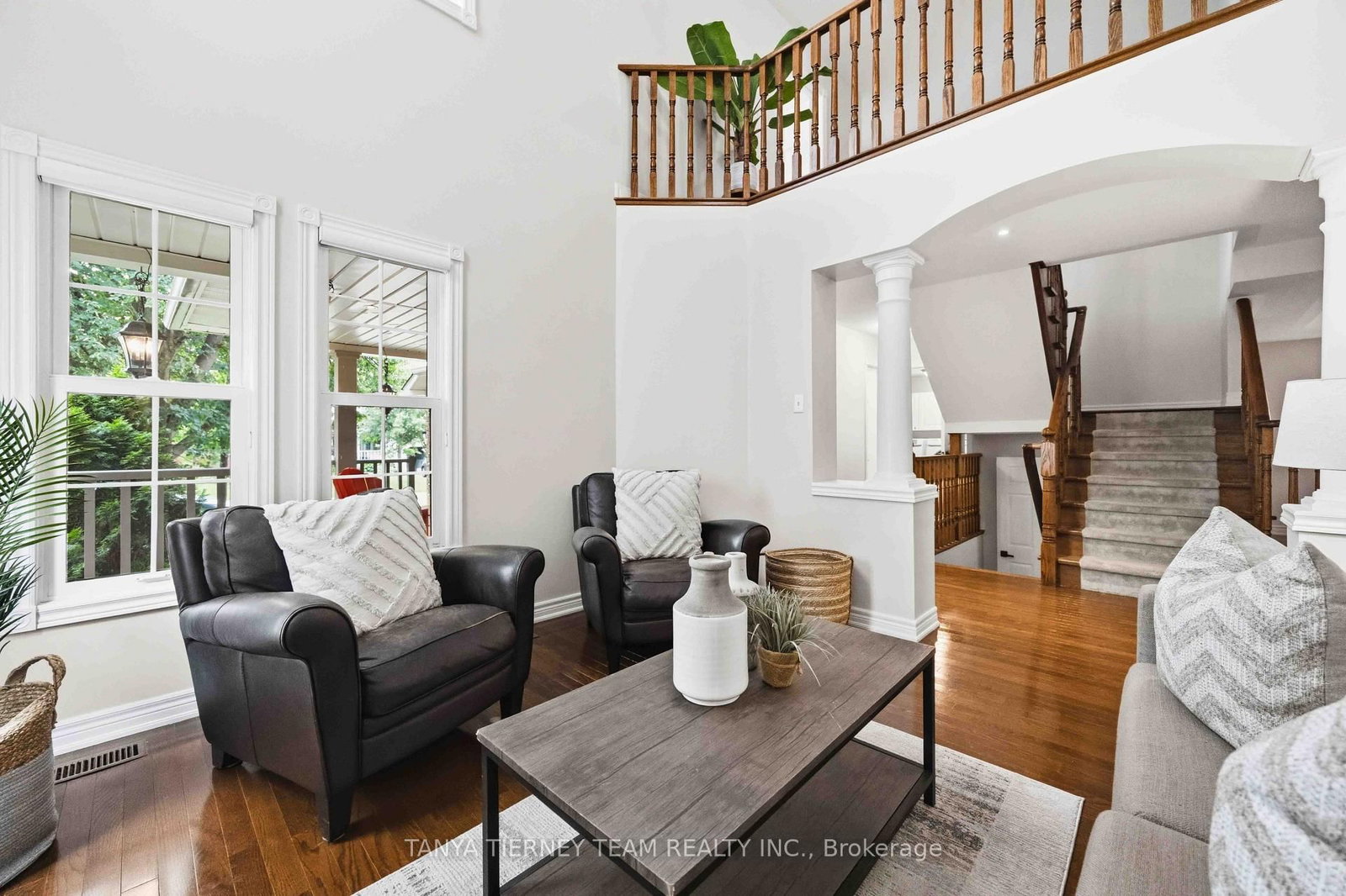 16 Waring Avenue • Whitby, ON photo 9
