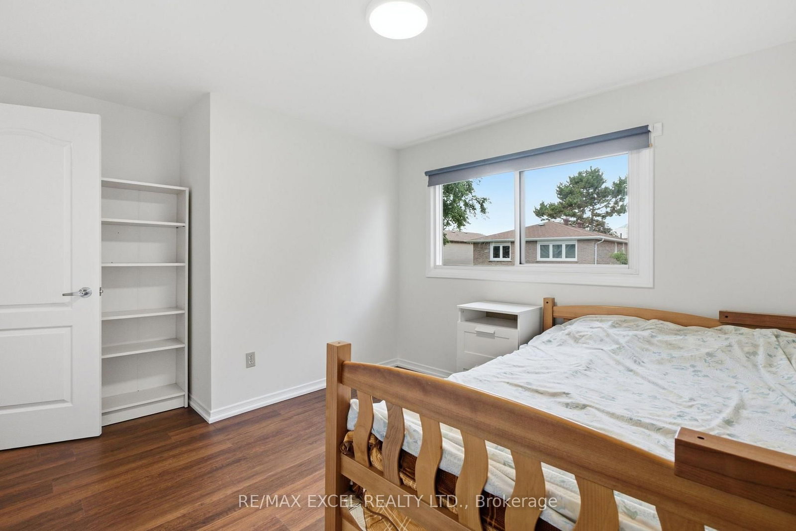 50 Shootfield Crescent • Toronto, ON photo 21