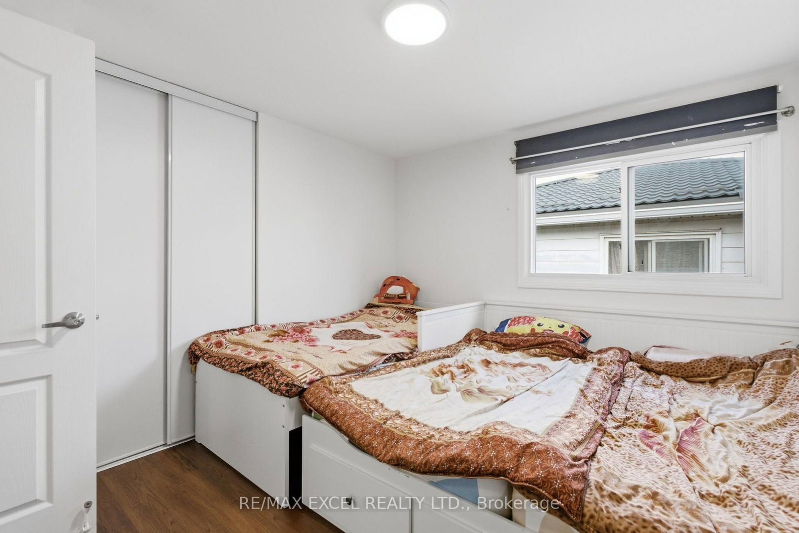 50 Shootfield Crescent • Toronto, ON photo 24