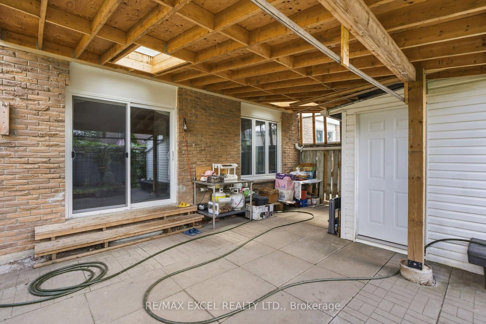 50 Shootfield Crescent • Toronto, ON photo 32