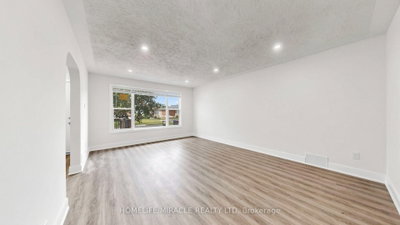 623 Olive Avenue • Oshawa, ON photo 2