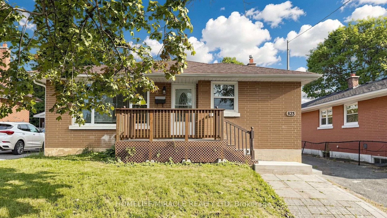 623 Olive Avenue • Oshawa, ON photo 4