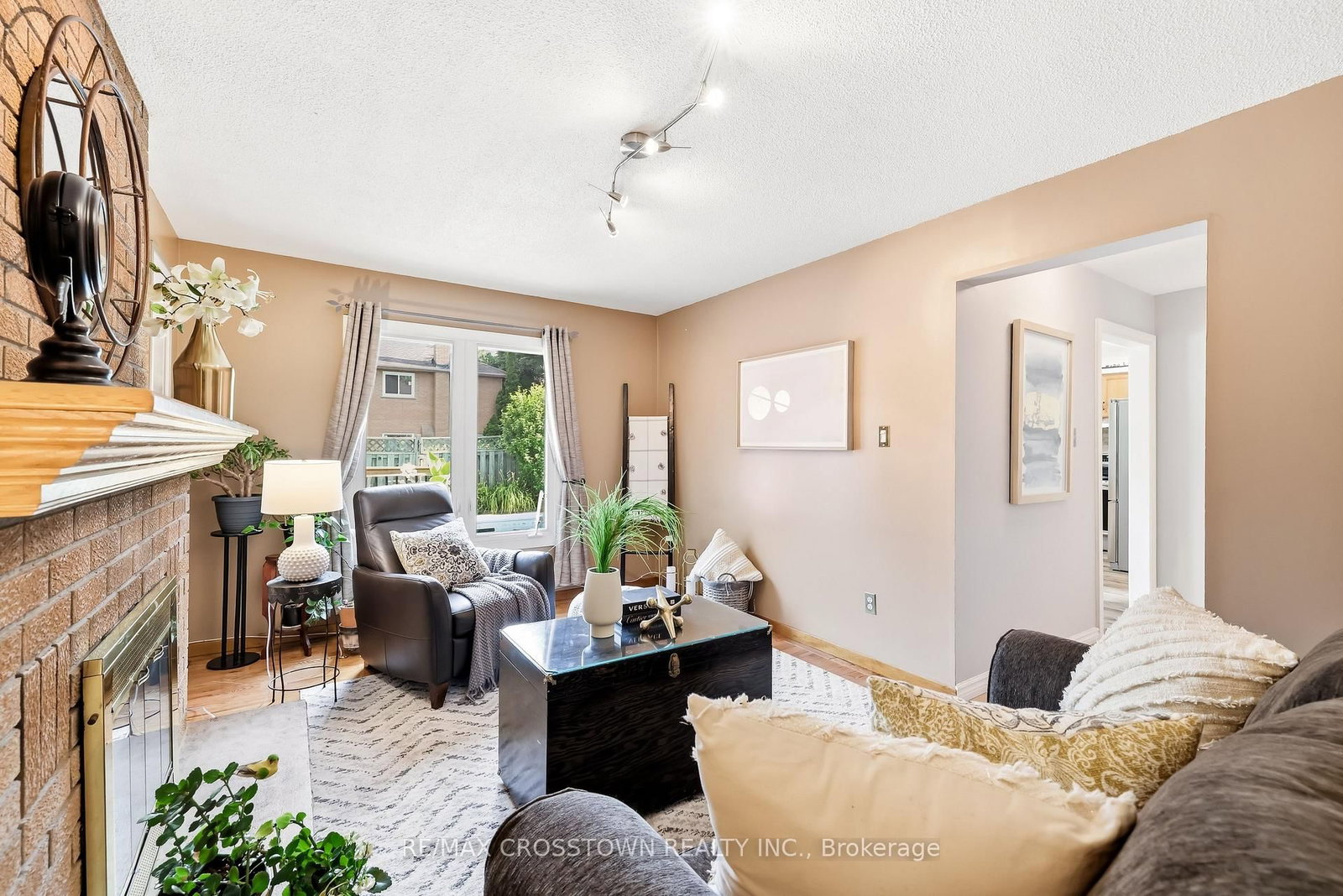 4 Martinet Street • Whitby, ON photo 17
