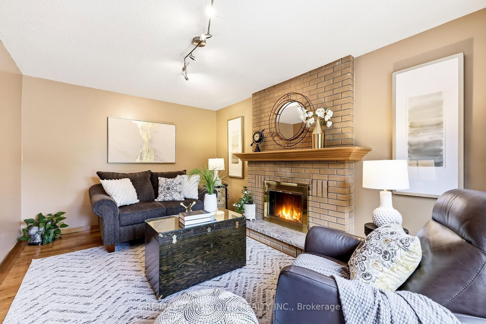 4 Martinet Street • Whitby, ON photo 19