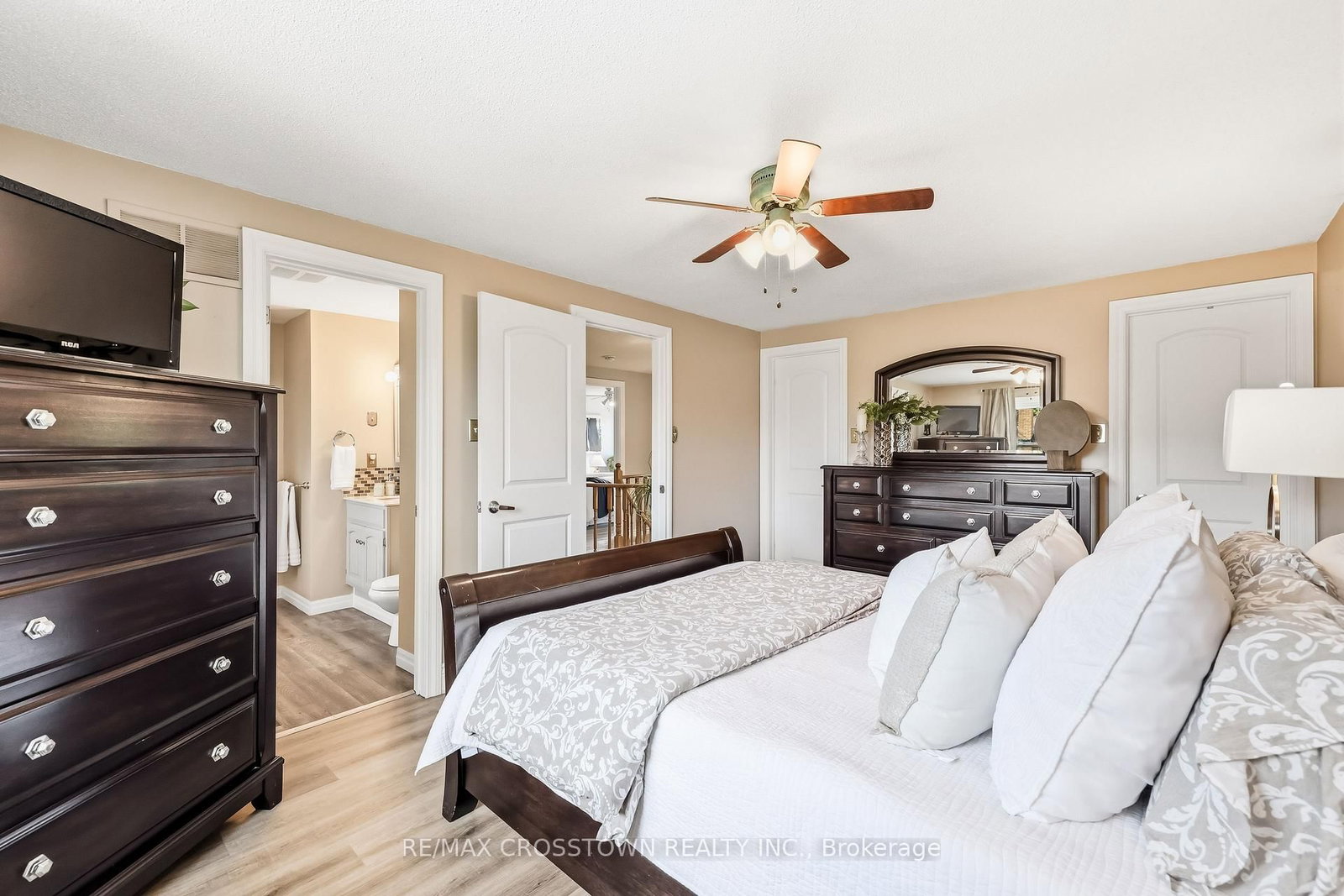 4 Martinet Street • Whitby, ON photo 27