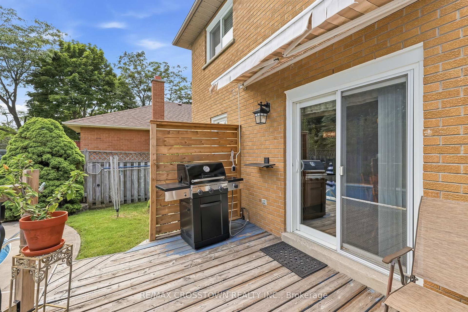 4 Martinet Street • Whitby, ON photo 37