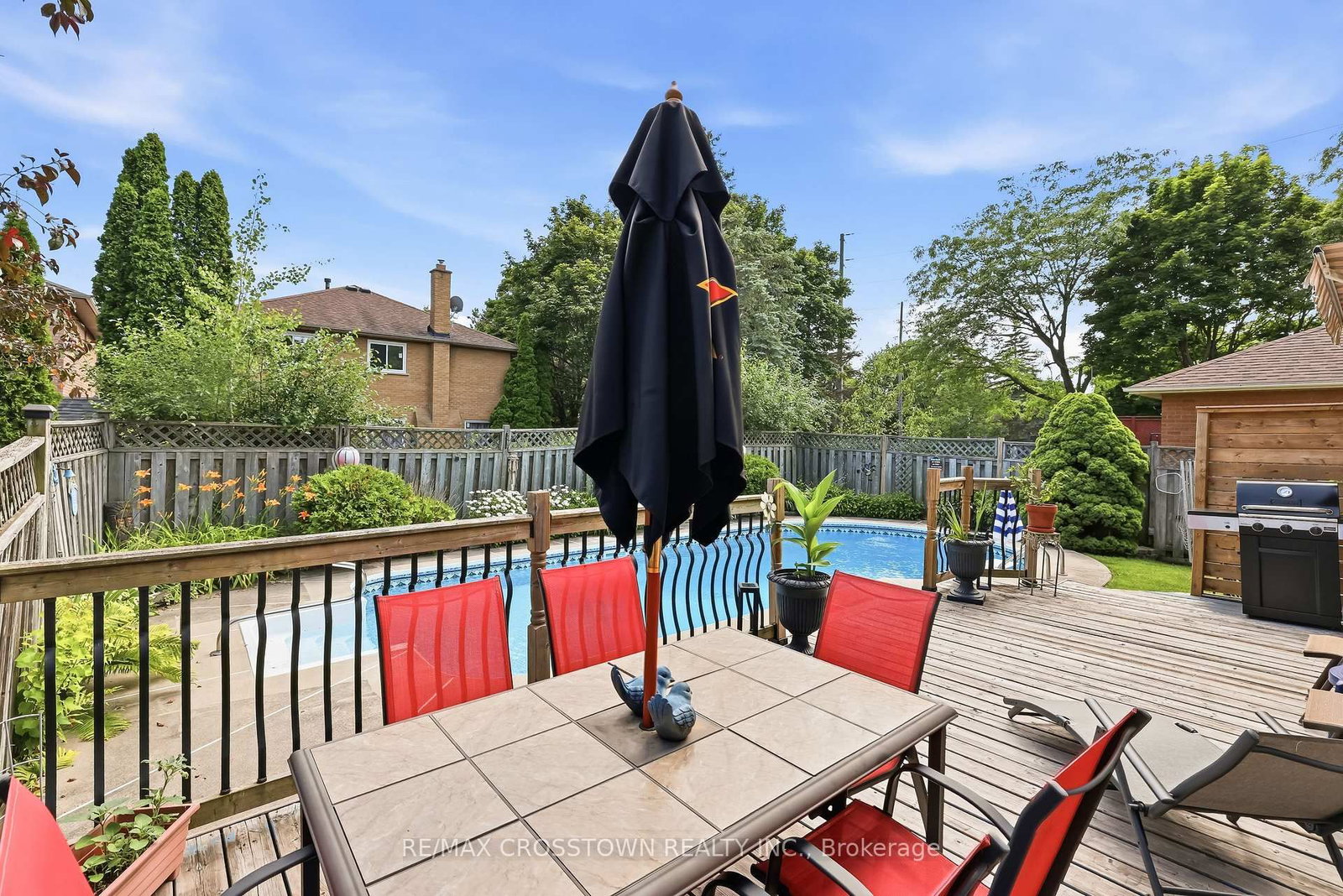 4 Martinet Street • Whitby, ON photo 42