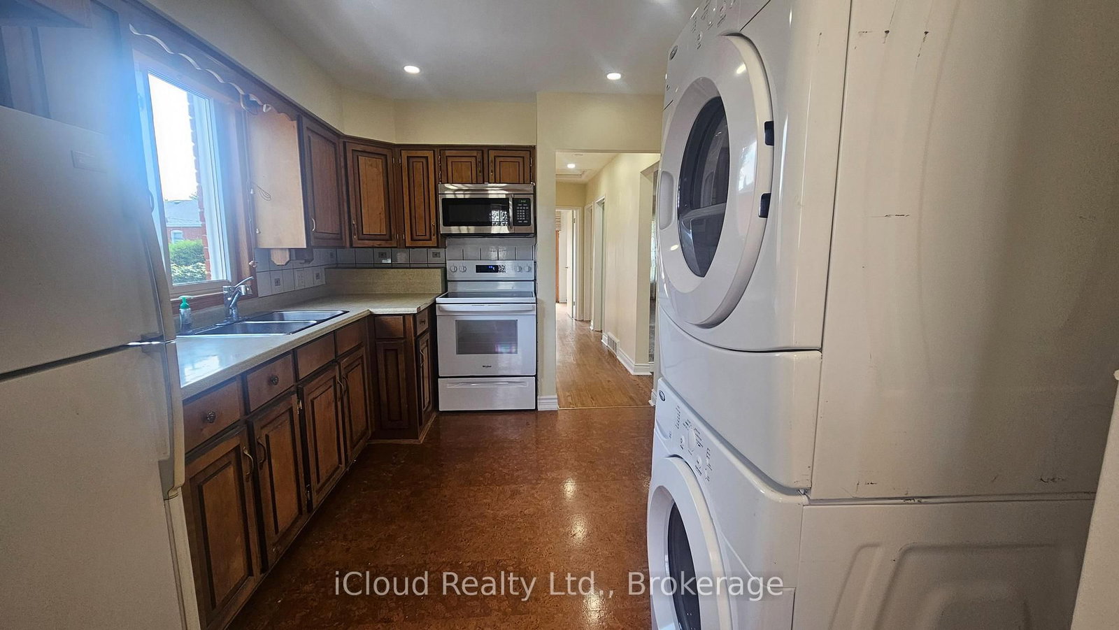 MAIN - 32 Frey Crescent, Toronto 4