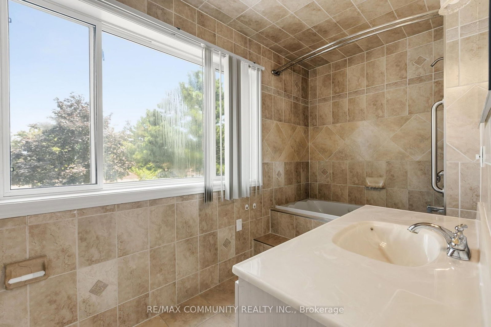 1524 Amberlea Road S • Pickering, ON photo 21