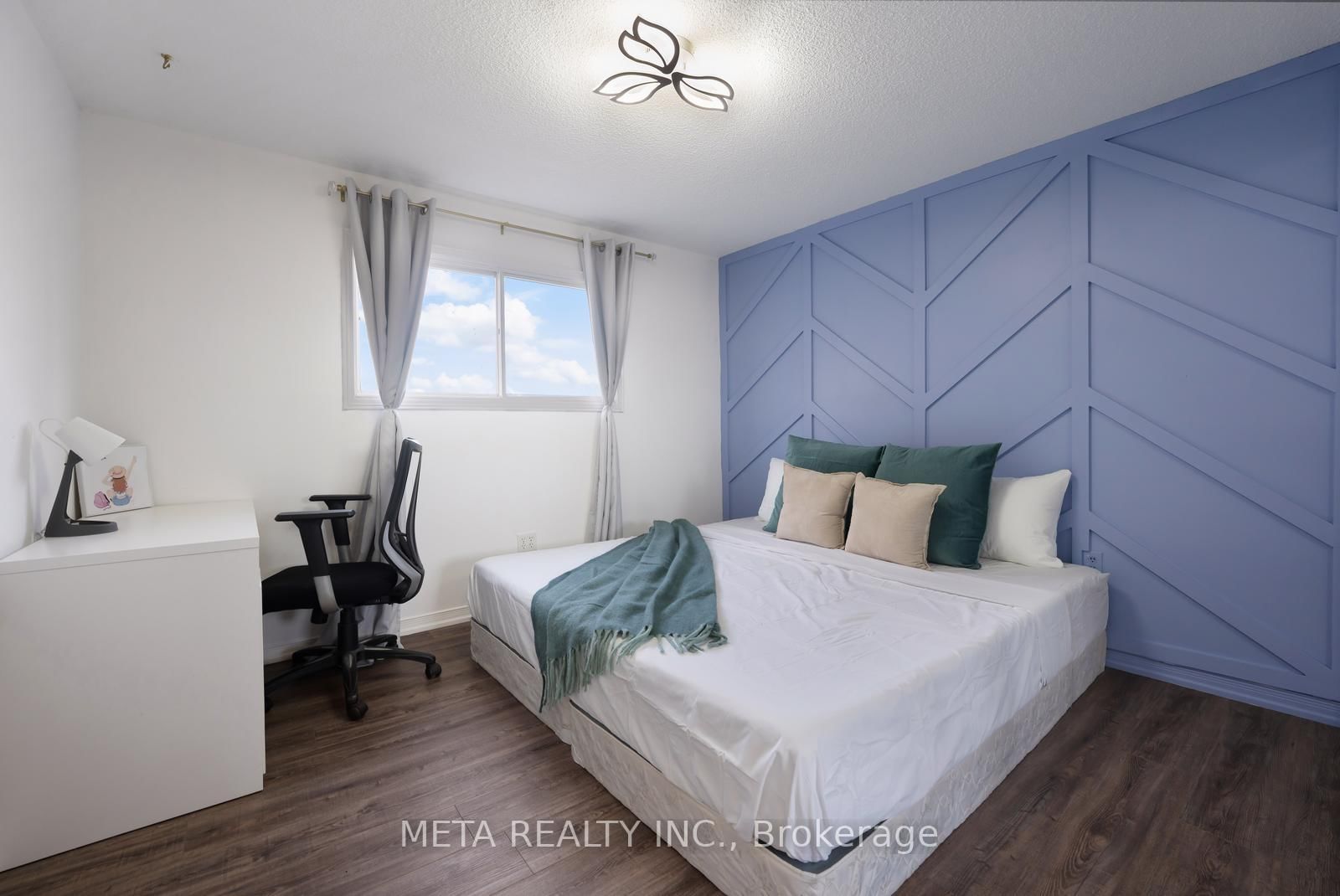 33 Heaver Drive • Whitby, ON photo 19