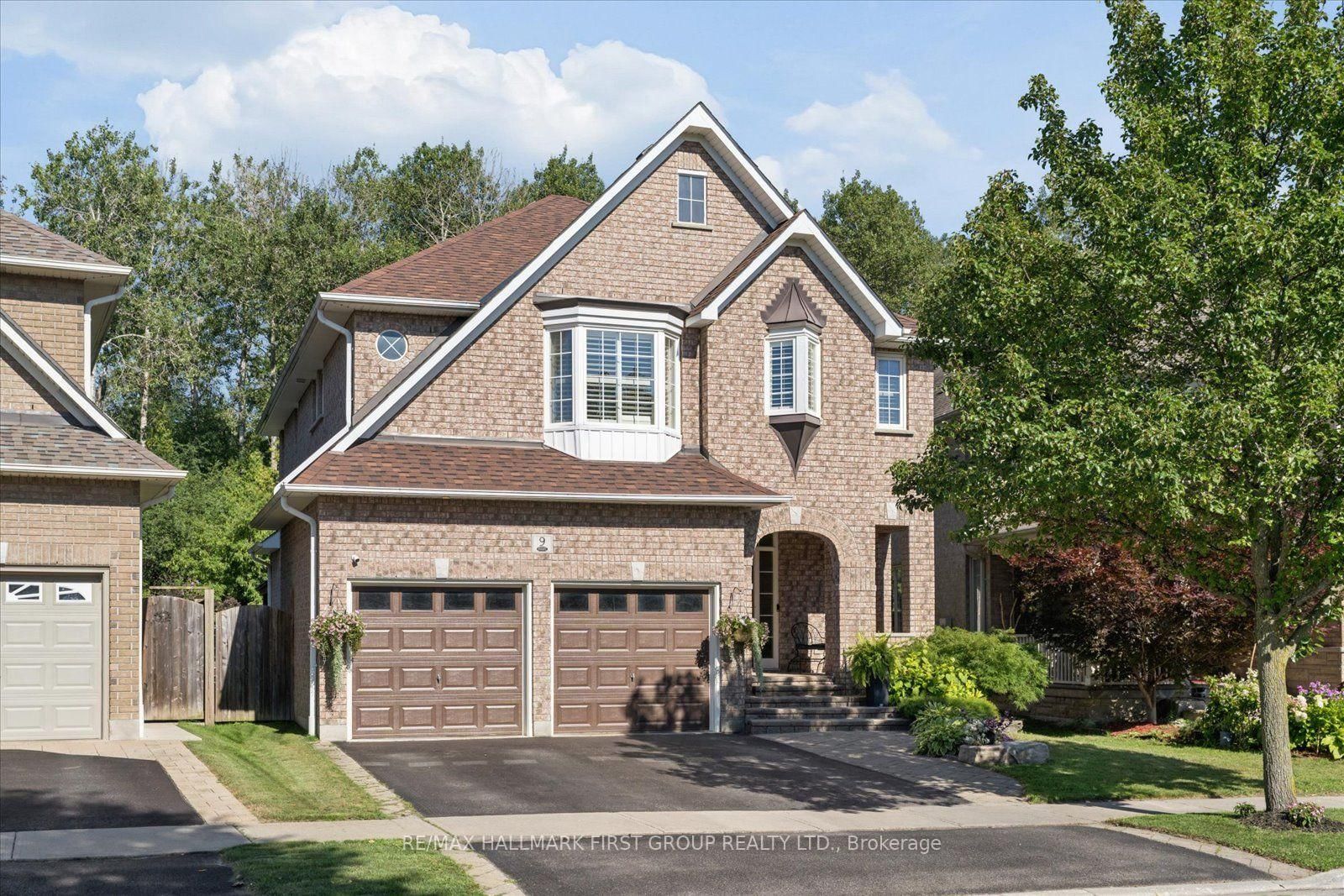 9 Pebblebrook Crescent • Whitby, ON photo 1