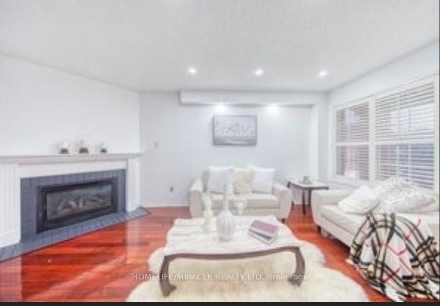 6 Adams Park Gate, Toronto, view 3