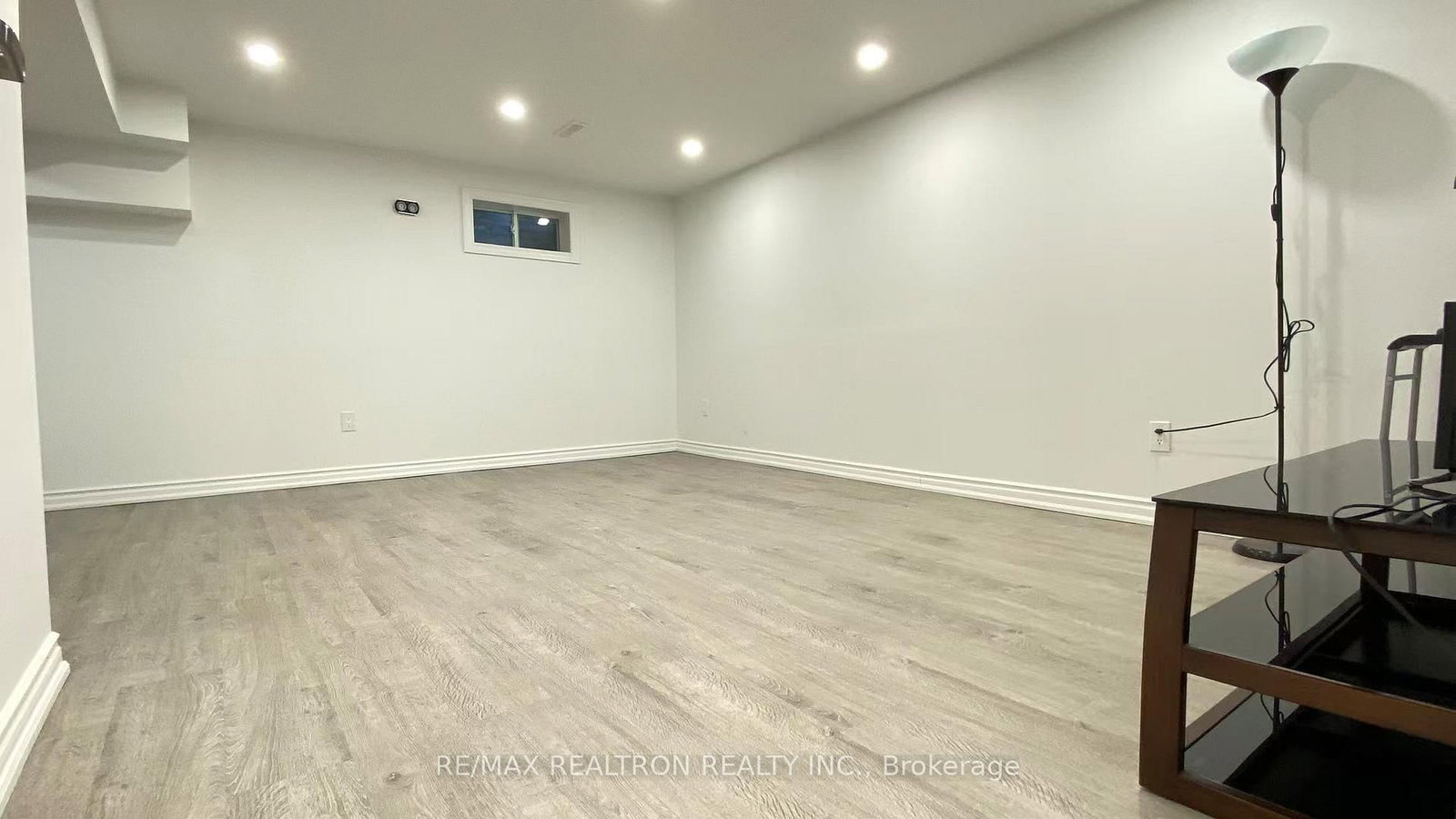 BSMT - 6 Cudham Drive, Toronto 4
