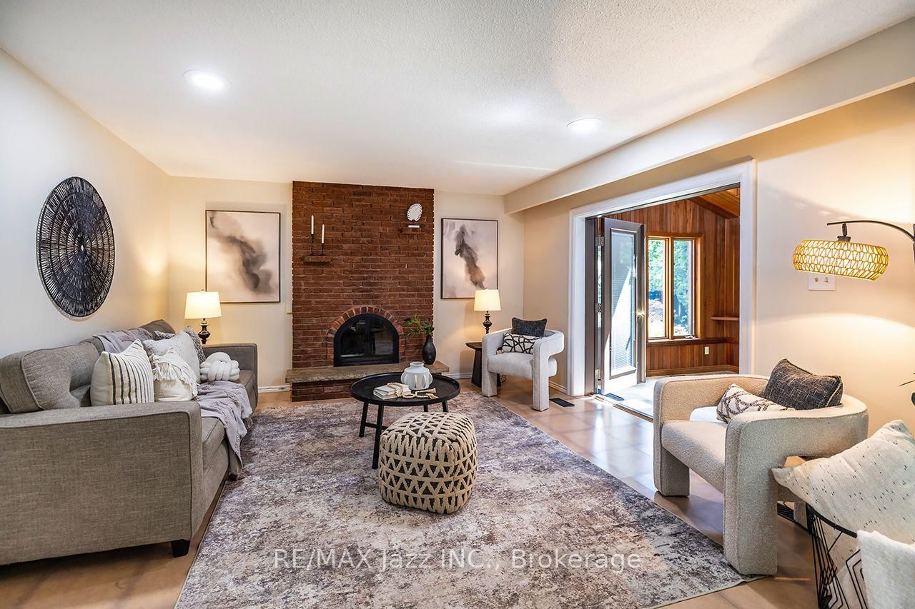 1005 Bluefinch Court • Oshawa, ON photo 15