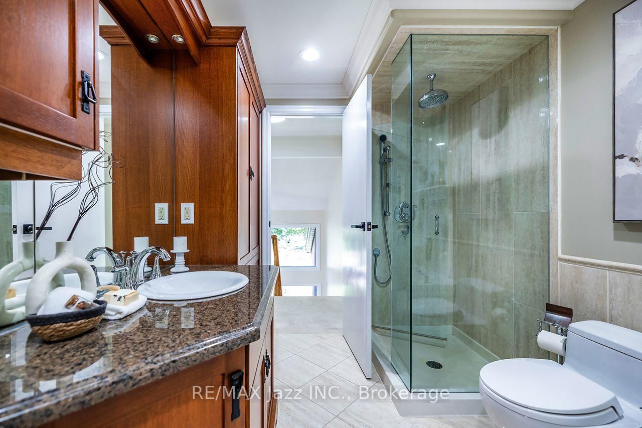 1005 Bluefinch Court • Oshawa, ON photo 25